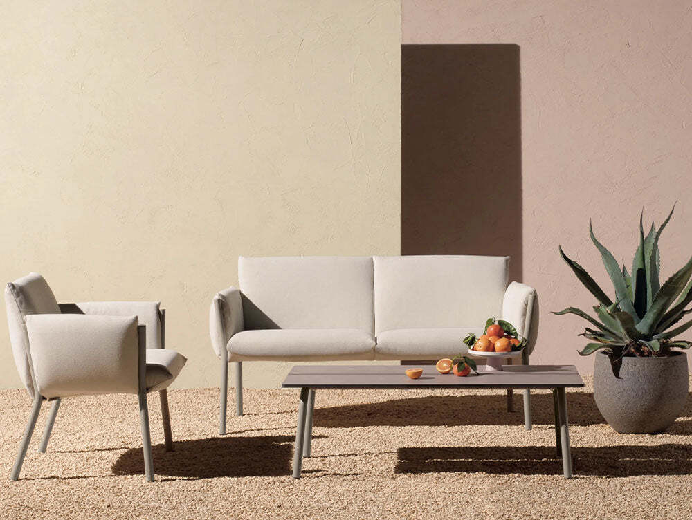 Brezza-Lounge-2_1800x1800