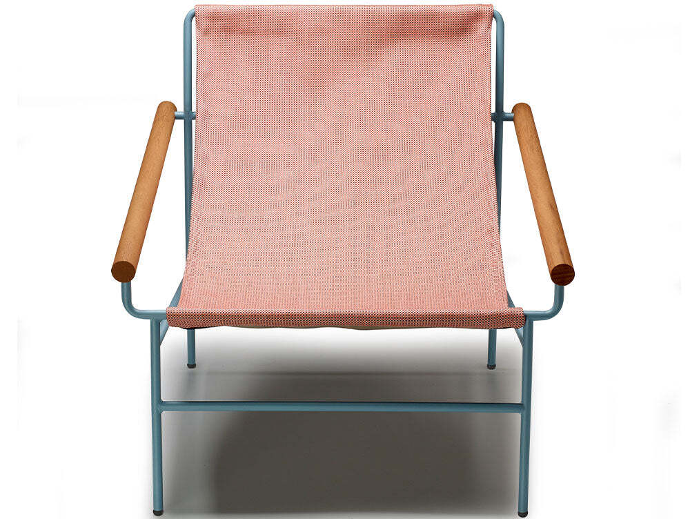 Dress-Code-Smart-Lounge-Chair-6_1800x1800