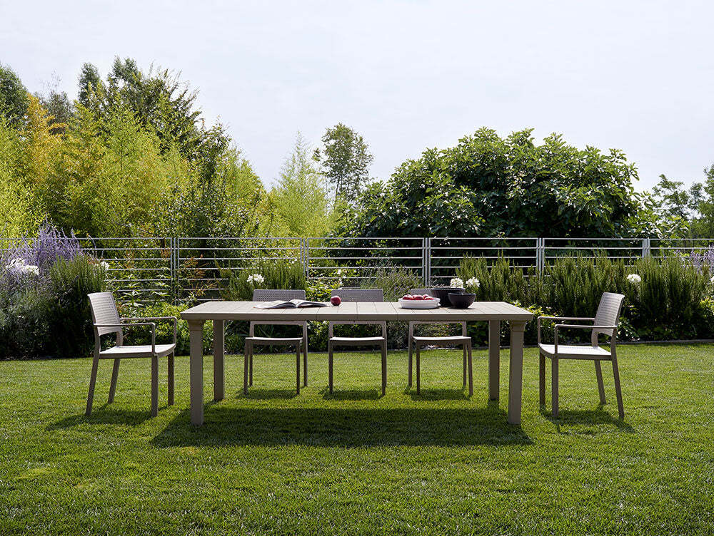 Emi-Side-Chair-and-Armchair_1800x1800 (1)