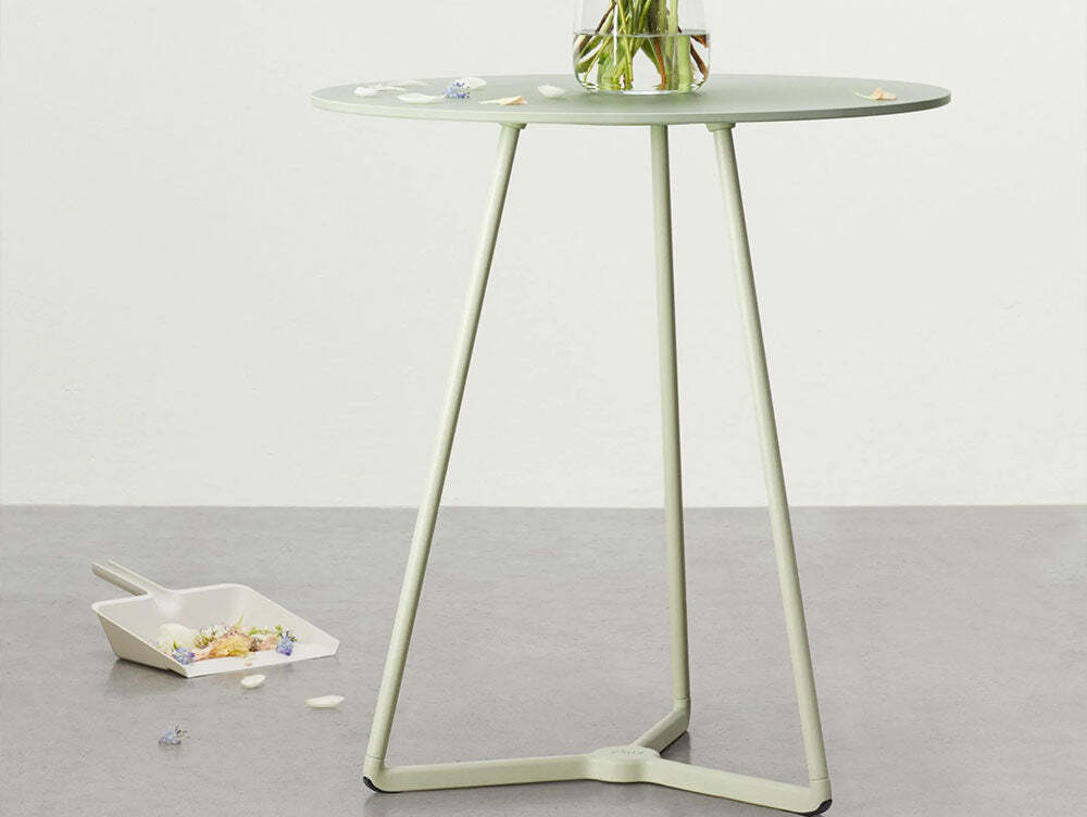 Atomo-Table-3_1800x1800