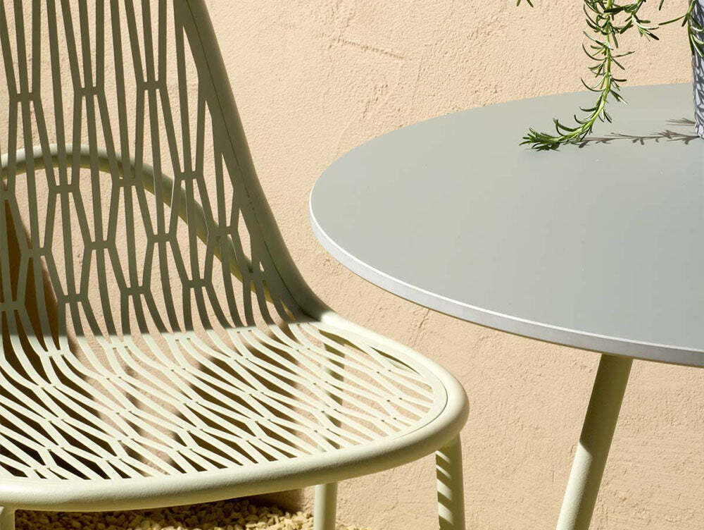 Atomo-Table-4_423613eb-e77a-48c8-b73e-75846f48b4a9_1800x1800