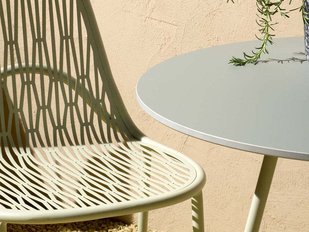 Atomo-Table-4_423613eb-e77a-48c8-b73e-75846f48b4a9_1800x1800