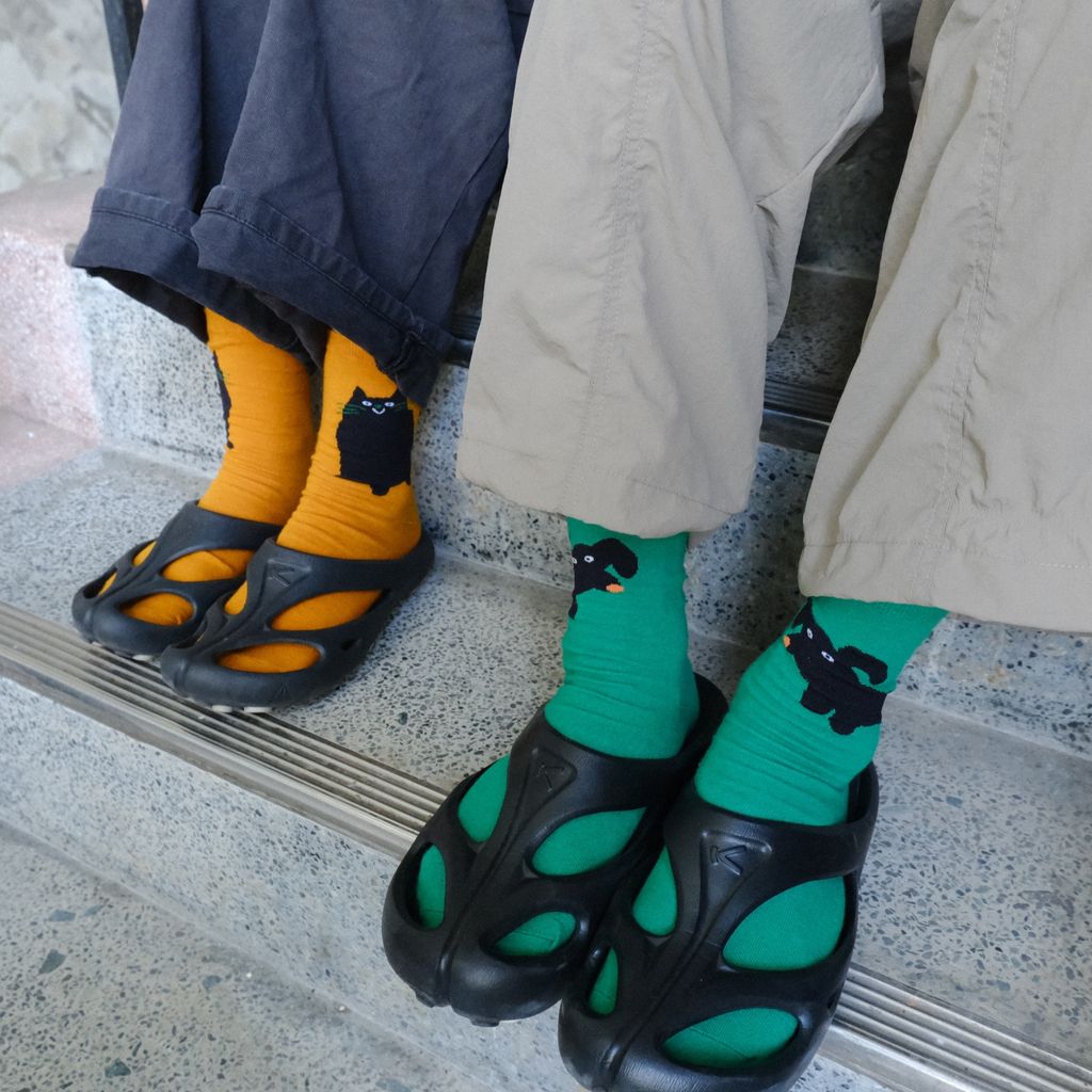 F30249BB-A1F1-4AE7-869D-1E77B7D57123