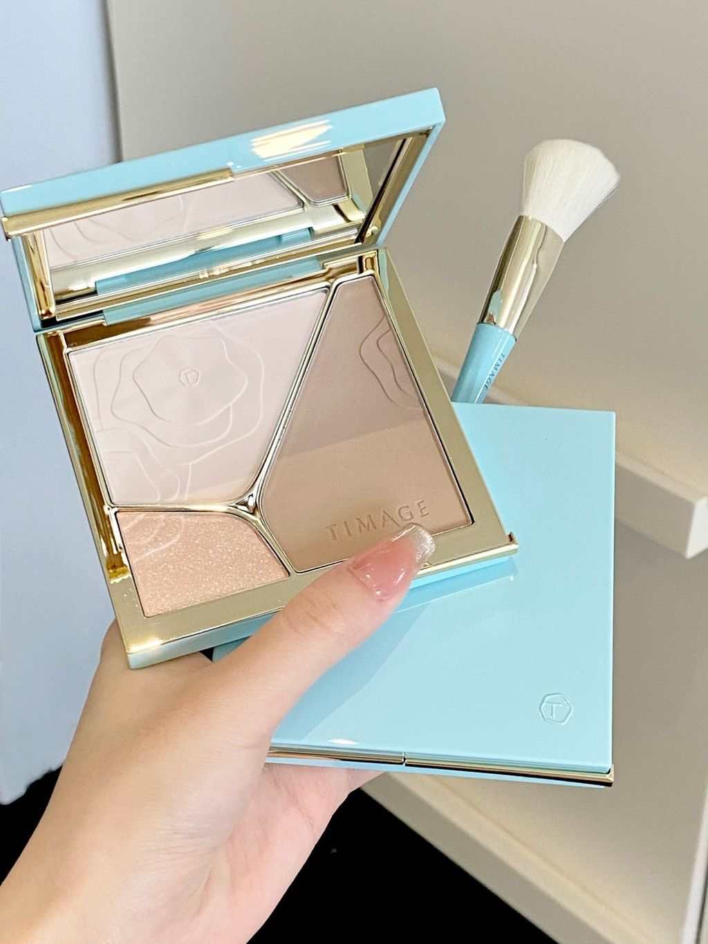 🗿新盘！盘面升级听劝了….高光修容超大块！_1_吃饭嘎嘎香_来自小红书网页版