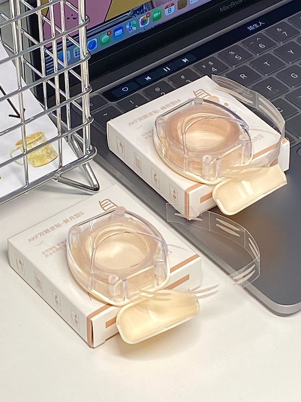 肿眼泡天菜!!这款隐形双眼皮贴直接闭眼入!!_5_可可有点口渴_来自小红书网页版