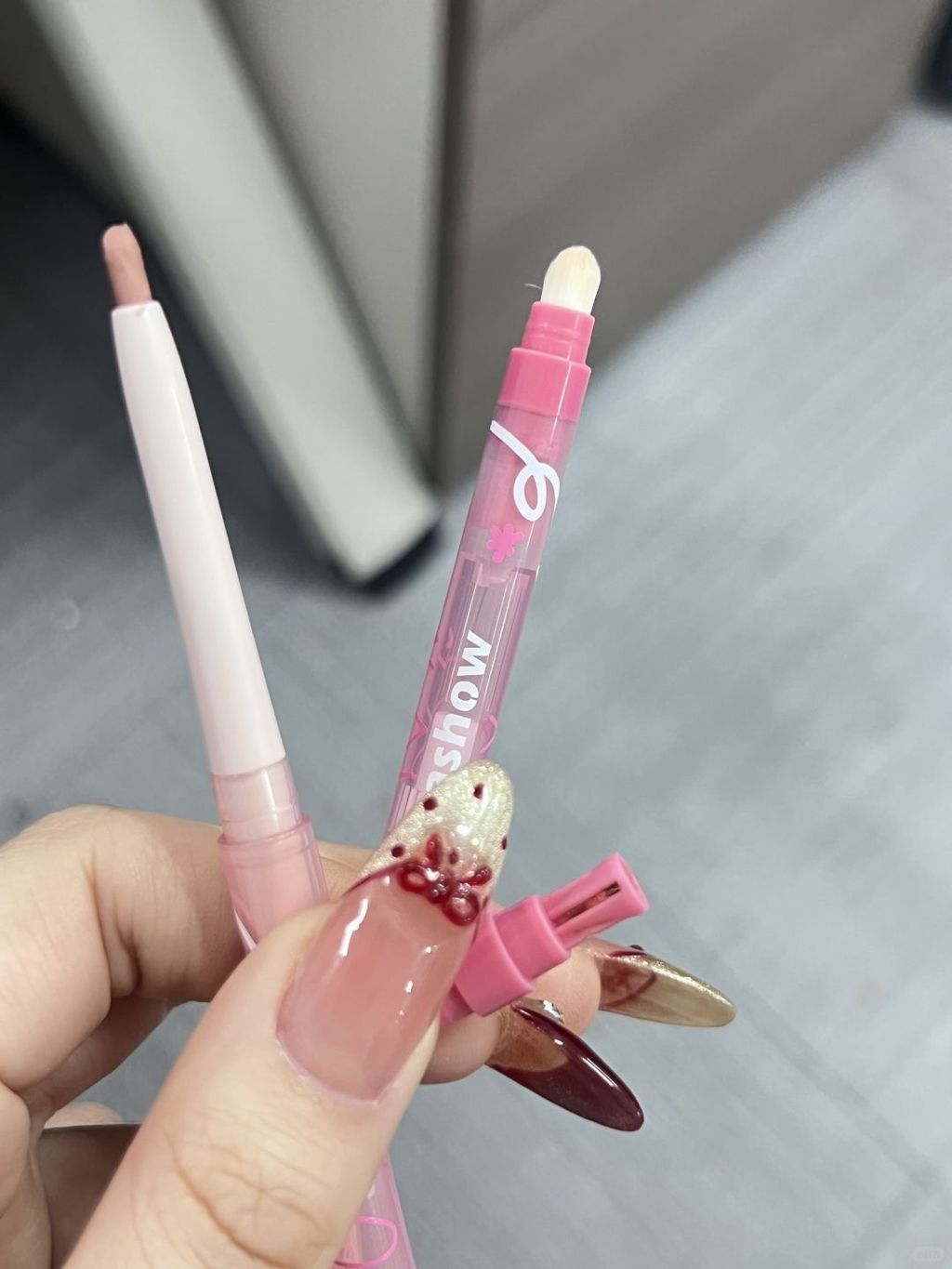 🇰🇷化妆师安利给我的唇线笔，绝了!_1_靓妮诗美妆店_来自小红书网页版