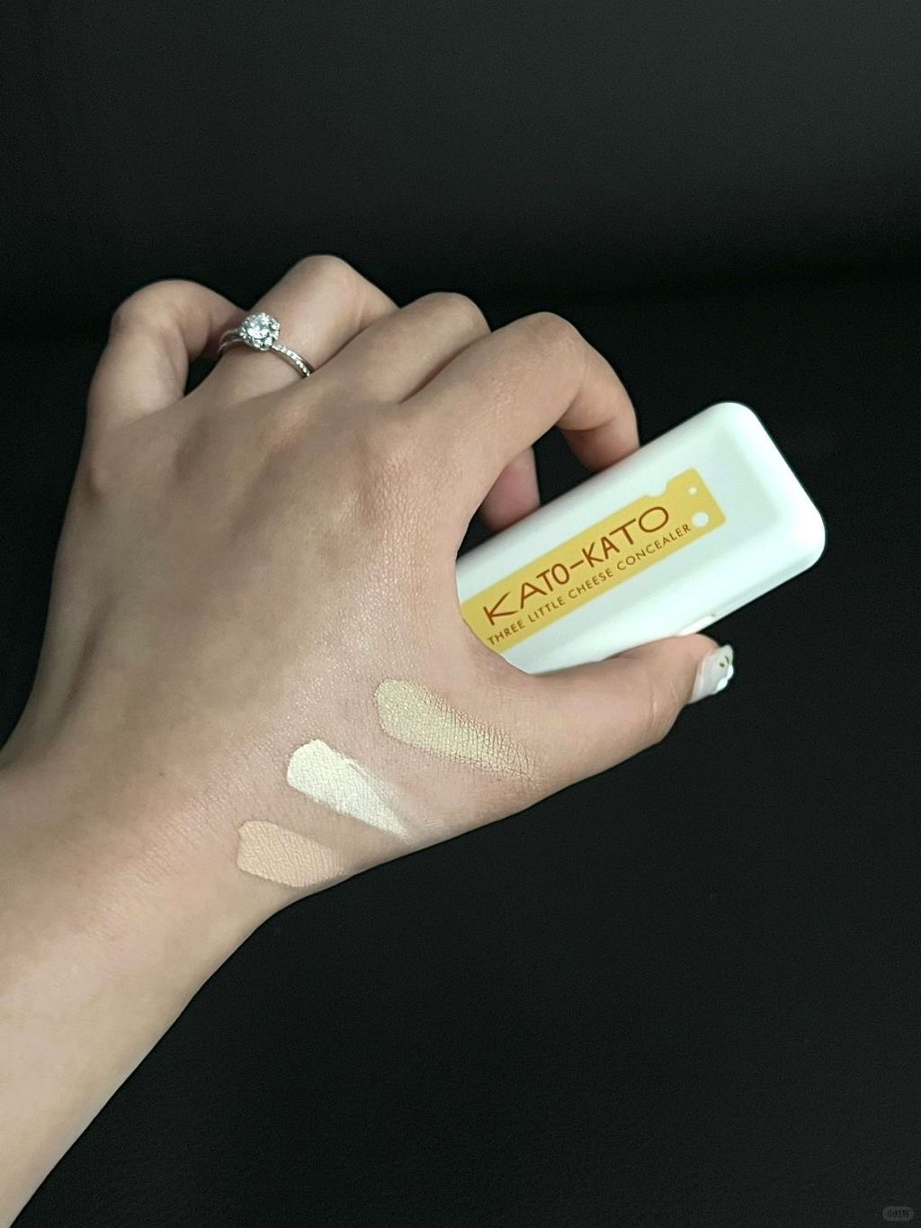 用完一次就爱上的遮瑕膏。。。_2_焦糖泡芙奶_来自小红书网页版