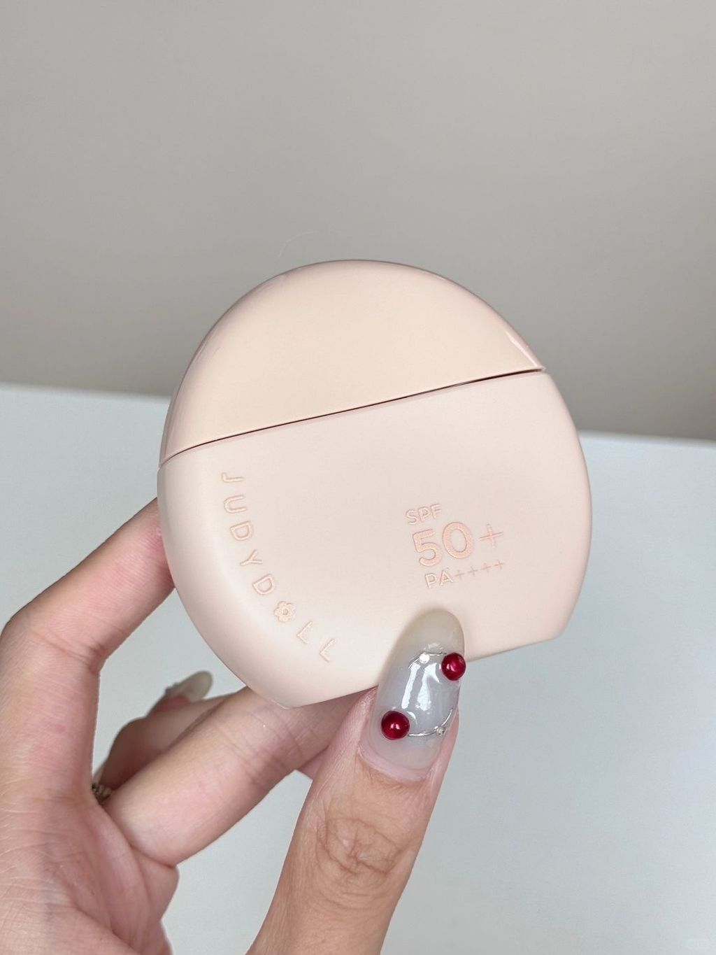 我看哪个美女夏天还涂防晒? ？_7_小A别买了！_来自小红书网页版