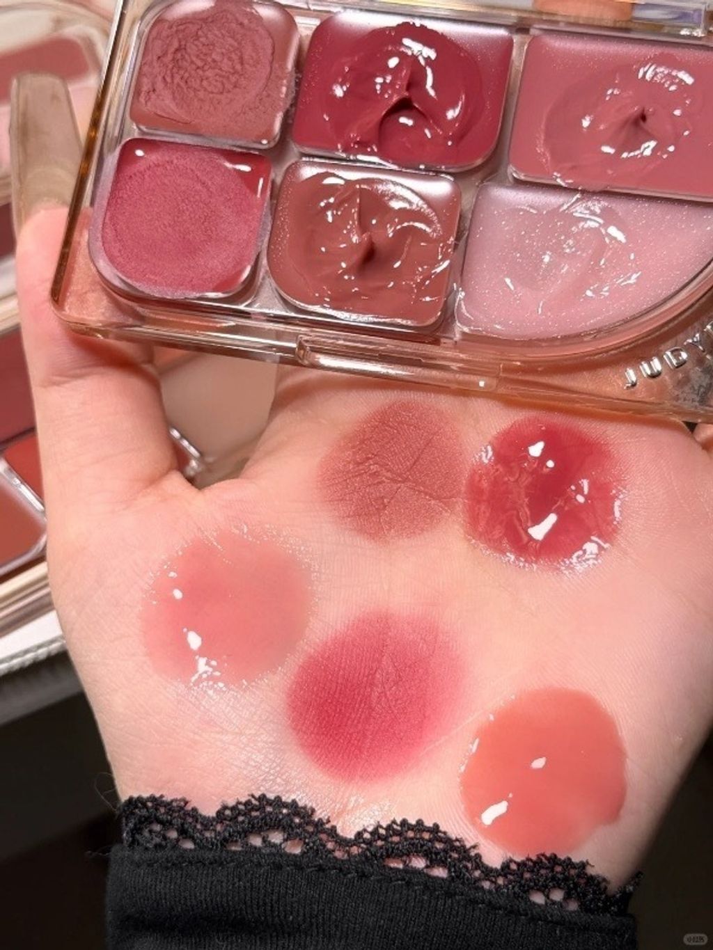 橘朵新品口红盘~哦哟！漂亮！_4_搬运化妆品的🐮🐴_来自小红书网页版