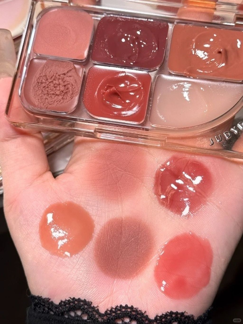 橘朵新品口红盘~哦哟！漂亮！_3_搬运化妆品的🐮🐴_来自小红书网页版