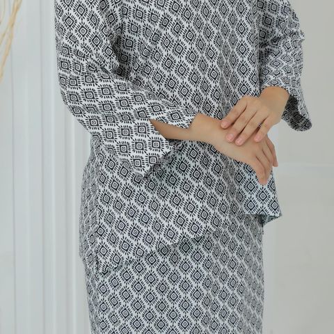 228b9d0b8da54463a74819f01caa77b6~tplv-aphluv4xwc-origin-jpeg