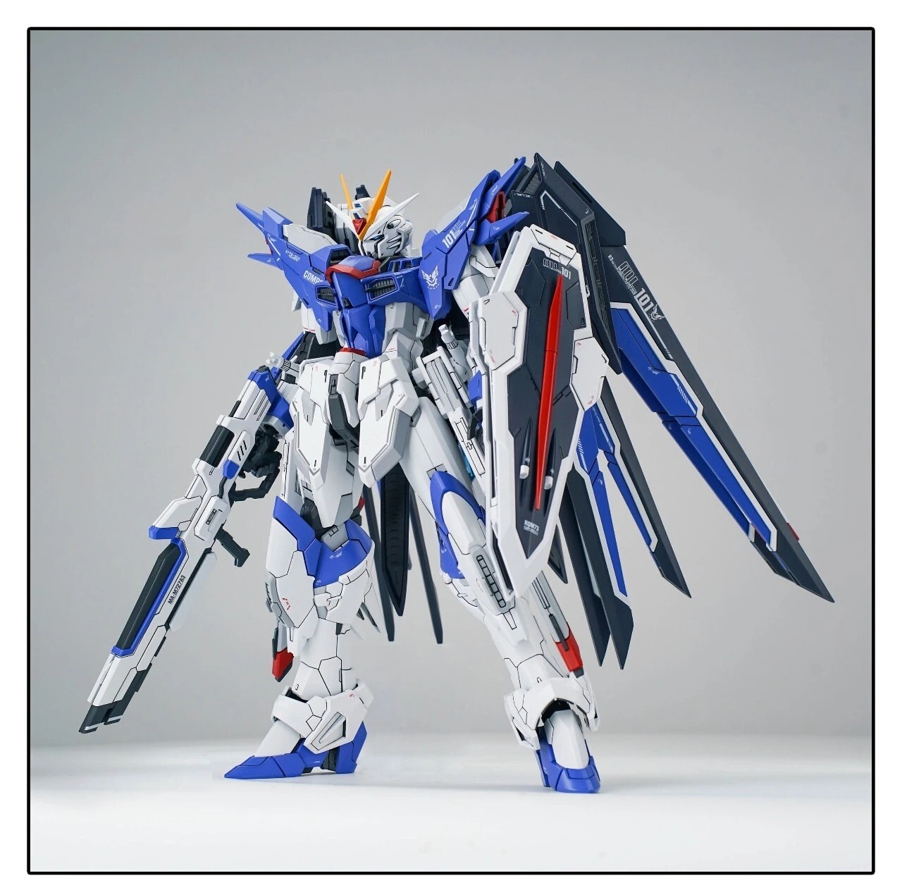 mmexport1782260783156~2