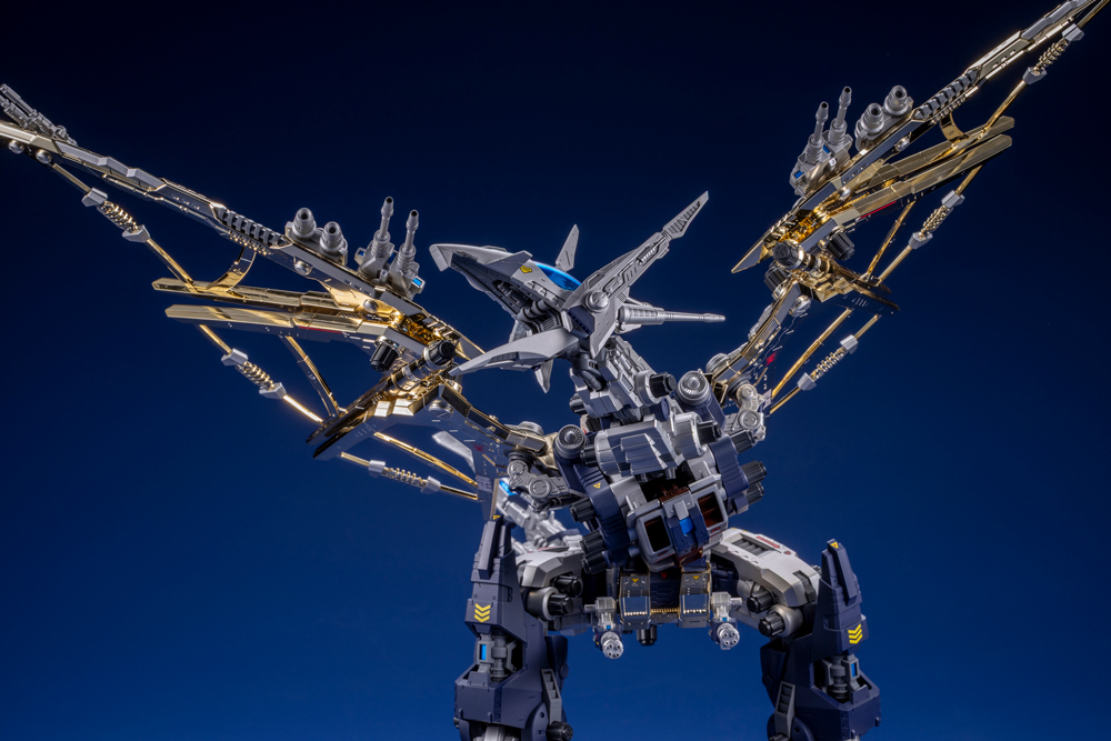 ZD196_salamander-f2_05