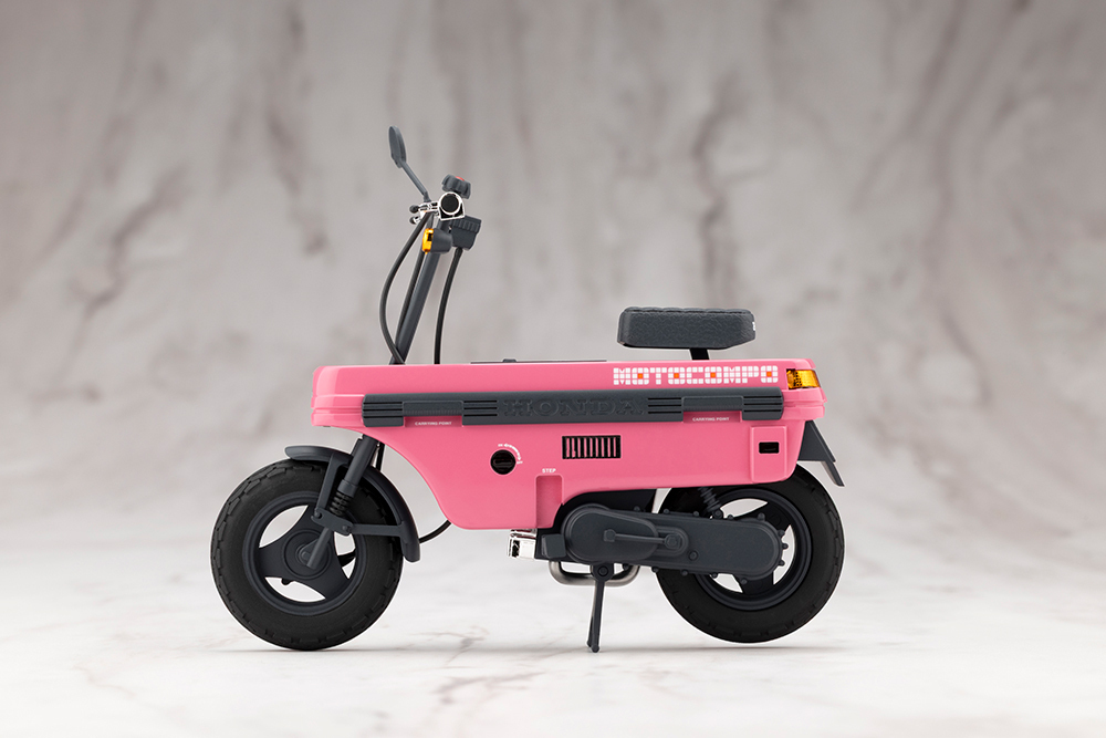 JK077_EmmaKoishikawa_HONDA_MOTOCOMPO_10