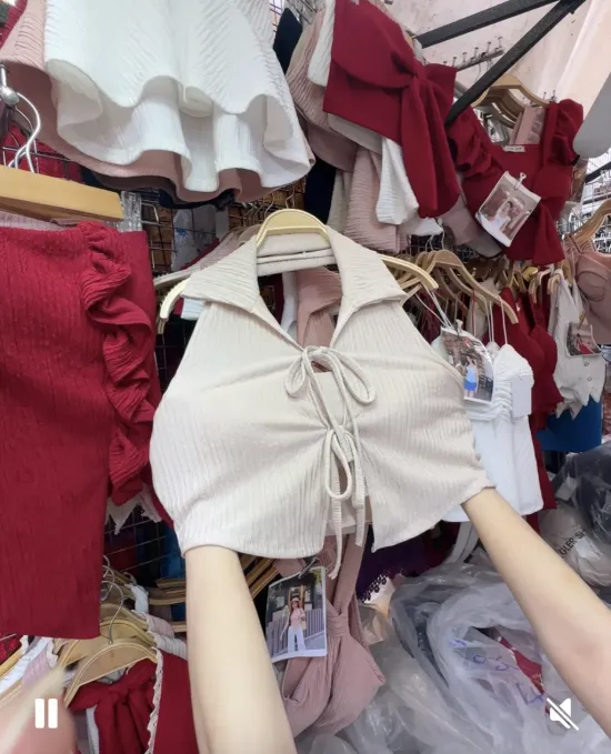 polo辣妹偽平口上衣 | Racy