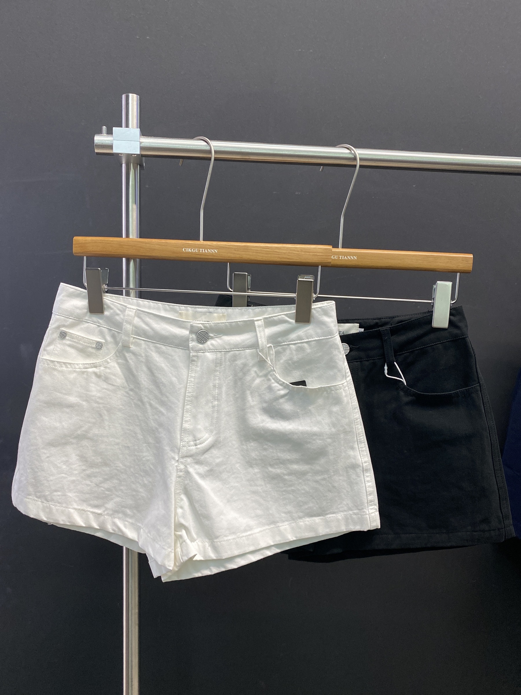 image_picker_D81CE53C-6AD9-47D1-BE72-F83517E125F0-58956-00000AEFE4F284FE