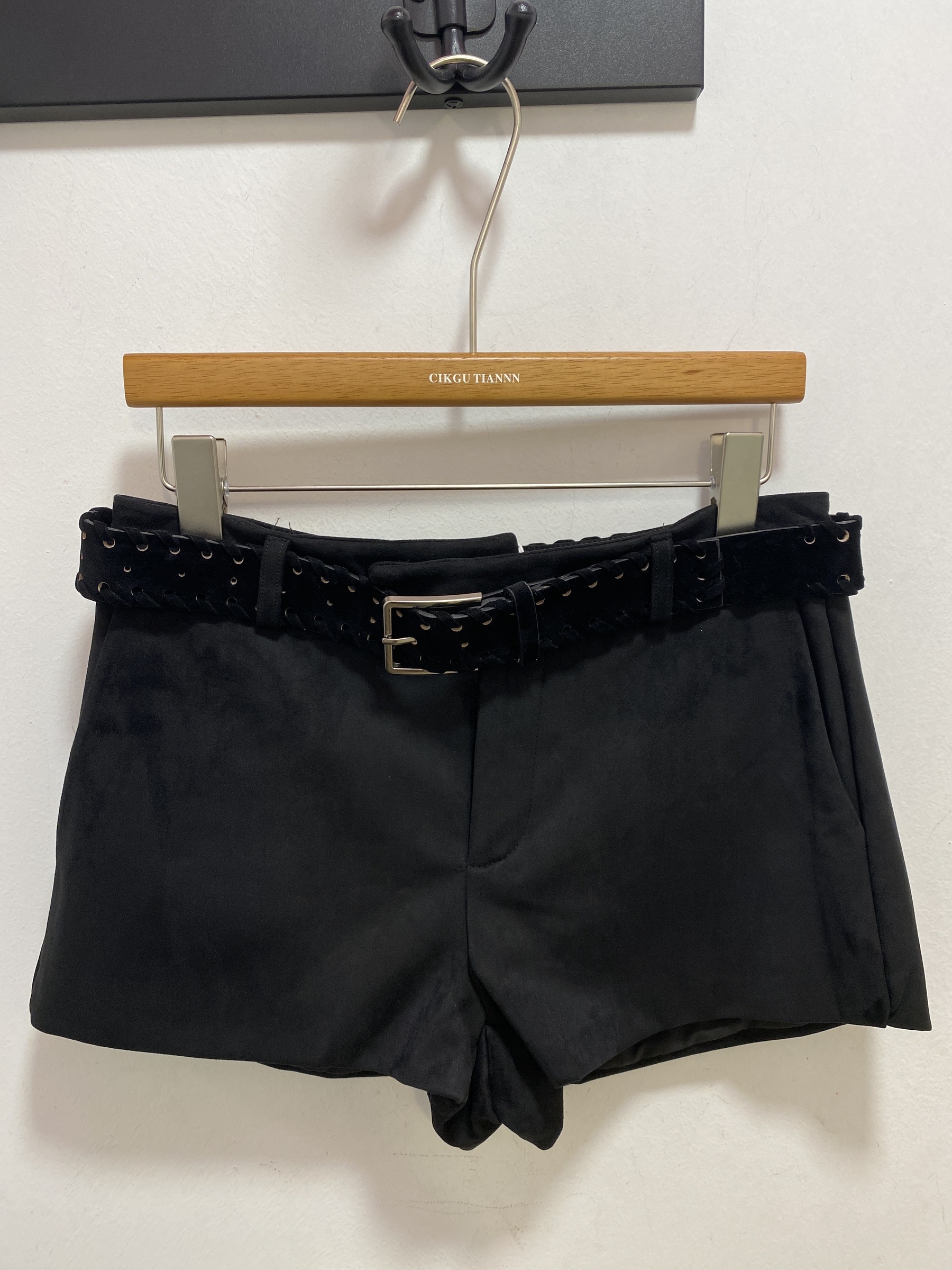 image_picker_1032AA77-2817-41F6-A61C-B56C3454DBBD-58956-00000AF0D0F45F3A