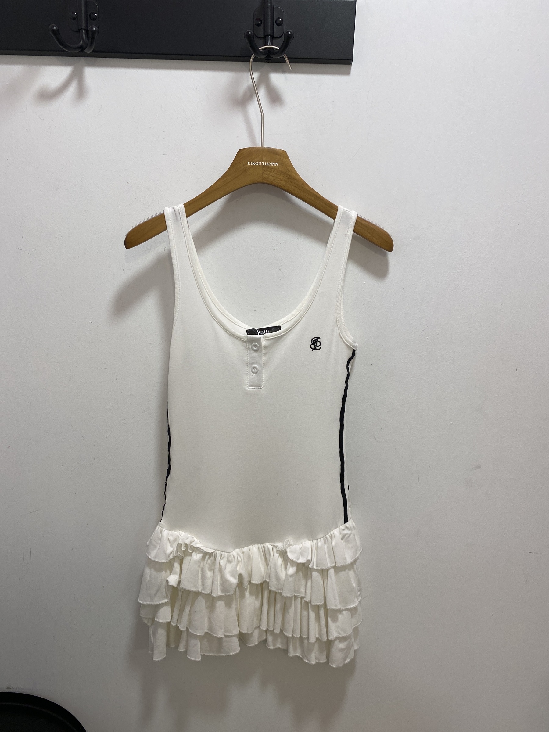 image_picker_5C6EAC60-63A5-4330-A497-C3EA5488C7E2-58956-00000AFBF945CB67