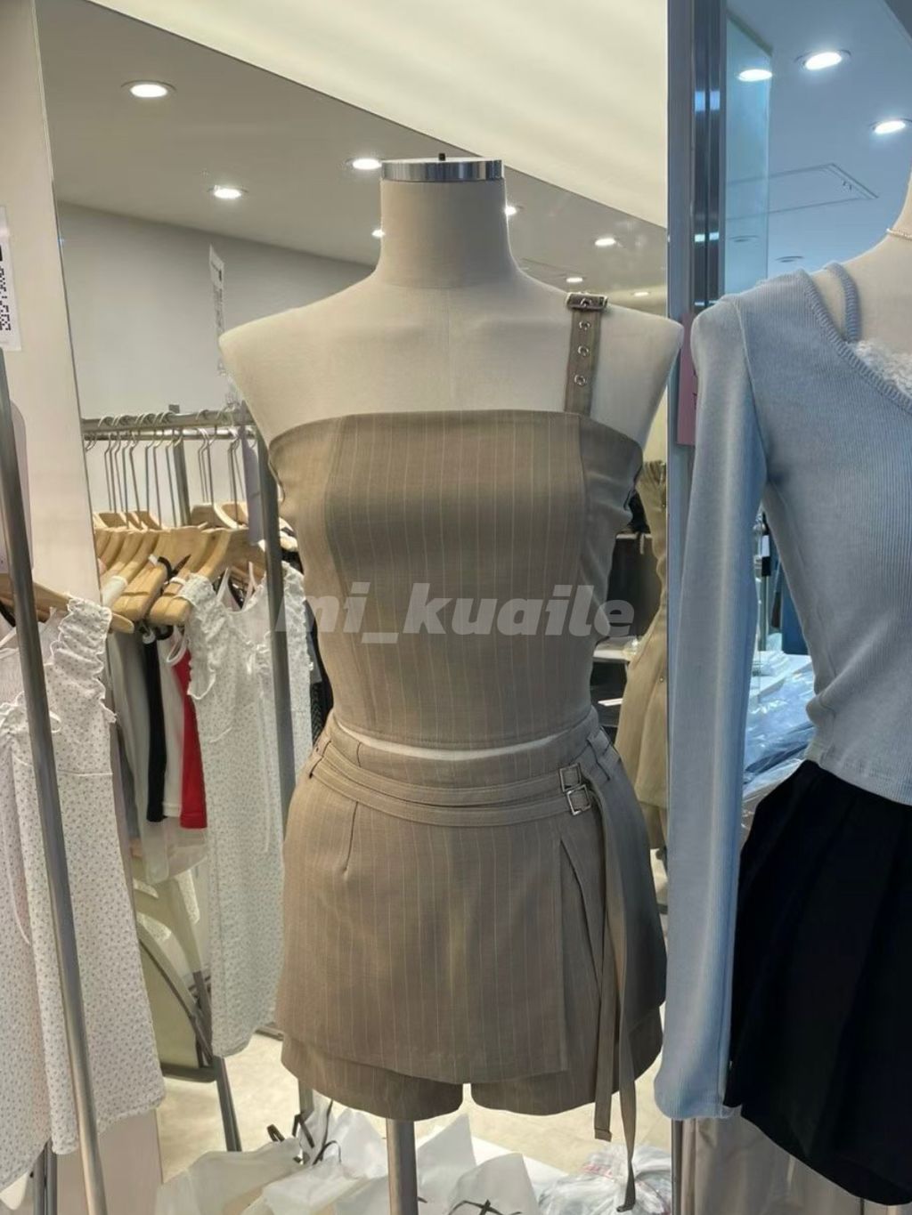 image_A1AC142B-43DB-447A-8106-595DF0B3F4AA_1758621825