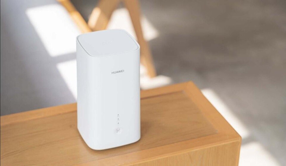 Huawei-5G-CPE-Pro-2-H122-373-5G-n1-n3-n28-n38-n40-n41-n77-n78.jpg_960x960