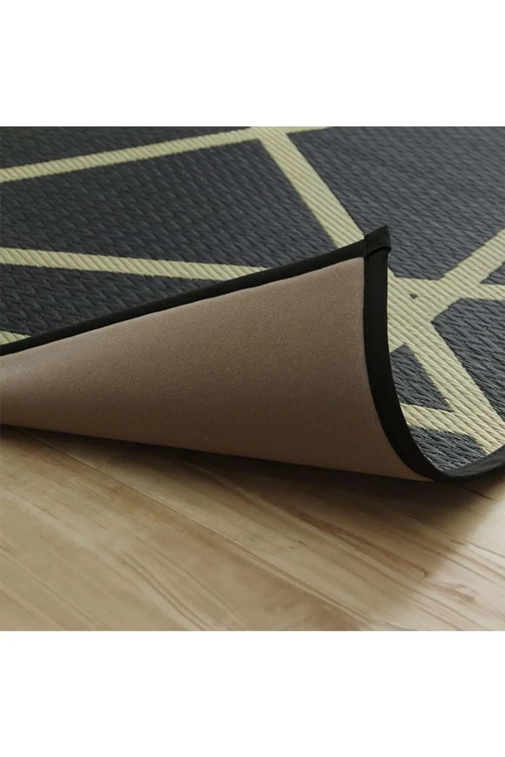 rug_lewin_04
