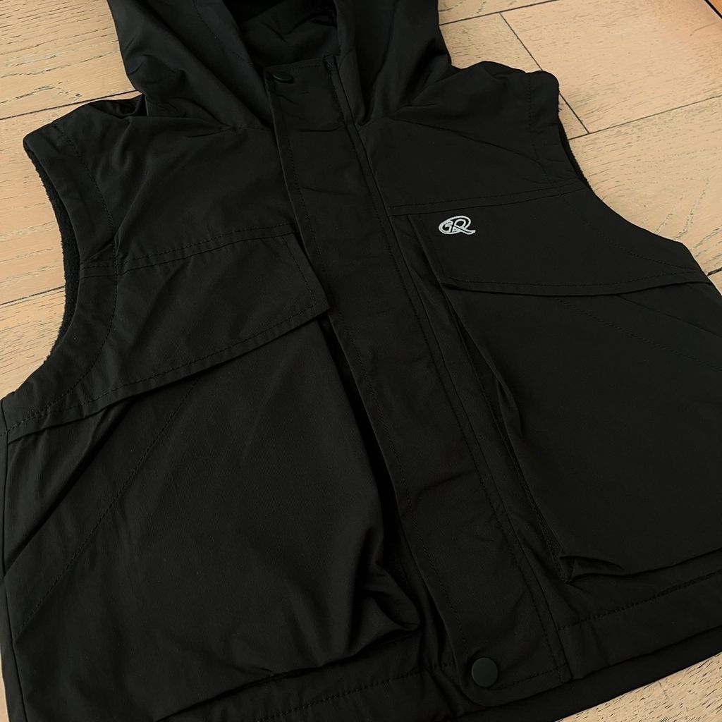 A64F6C66-270B-400B-A954-87573D80D883