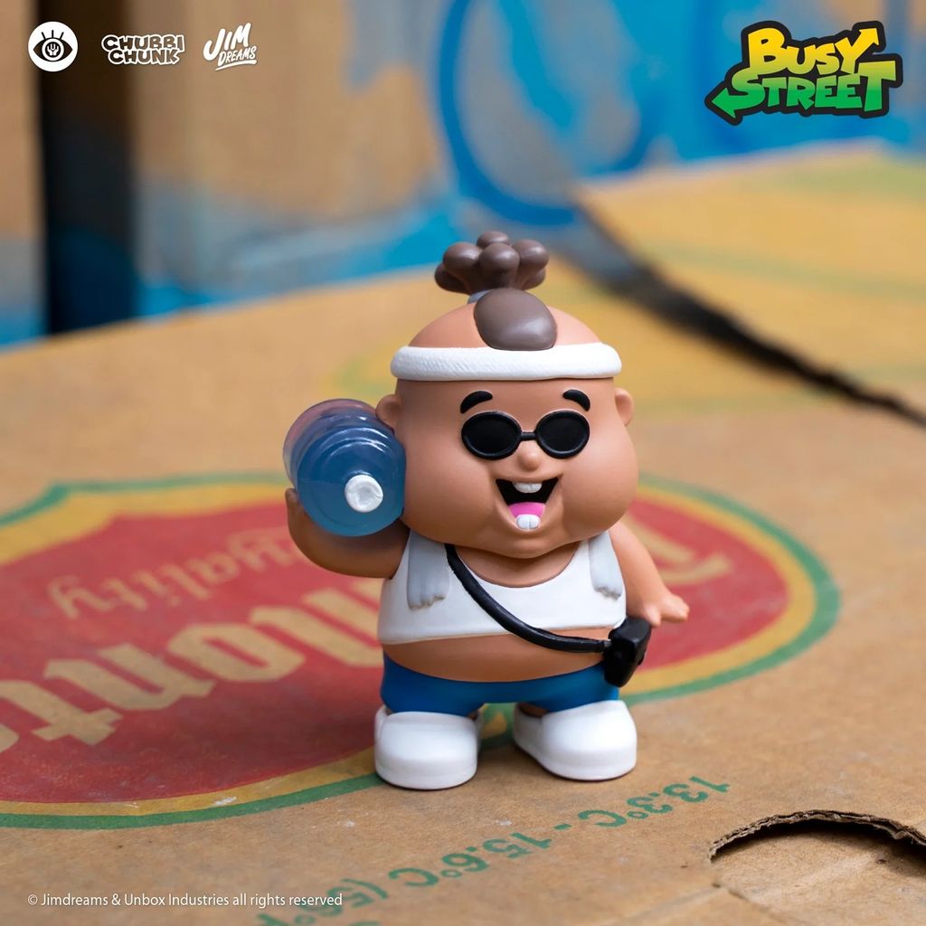 chubbi_busy_street_lifestyle_9