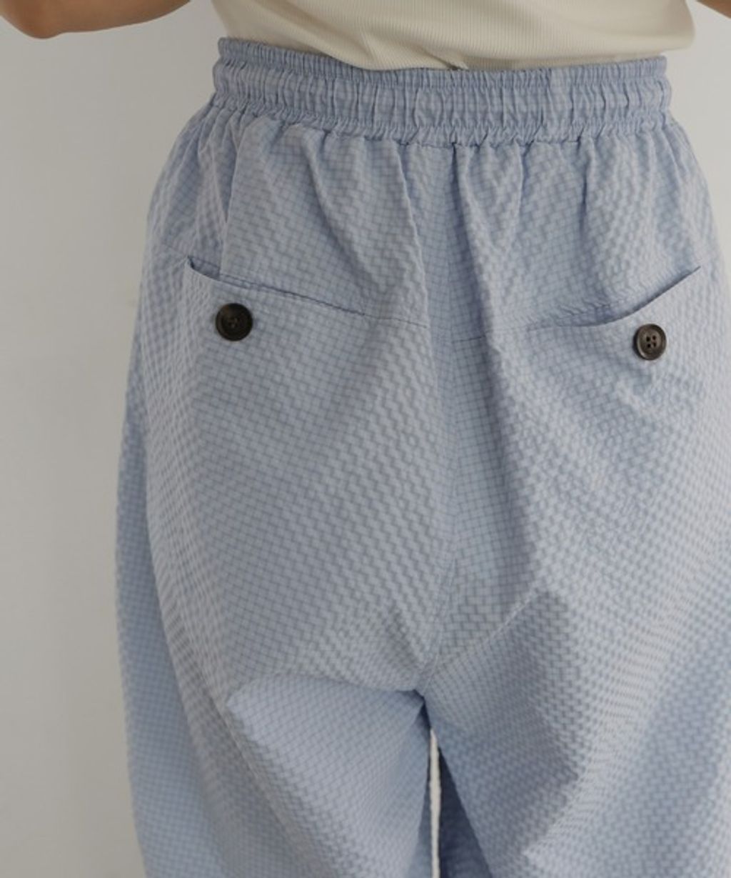 imgi_28_105274789b_b_27_500