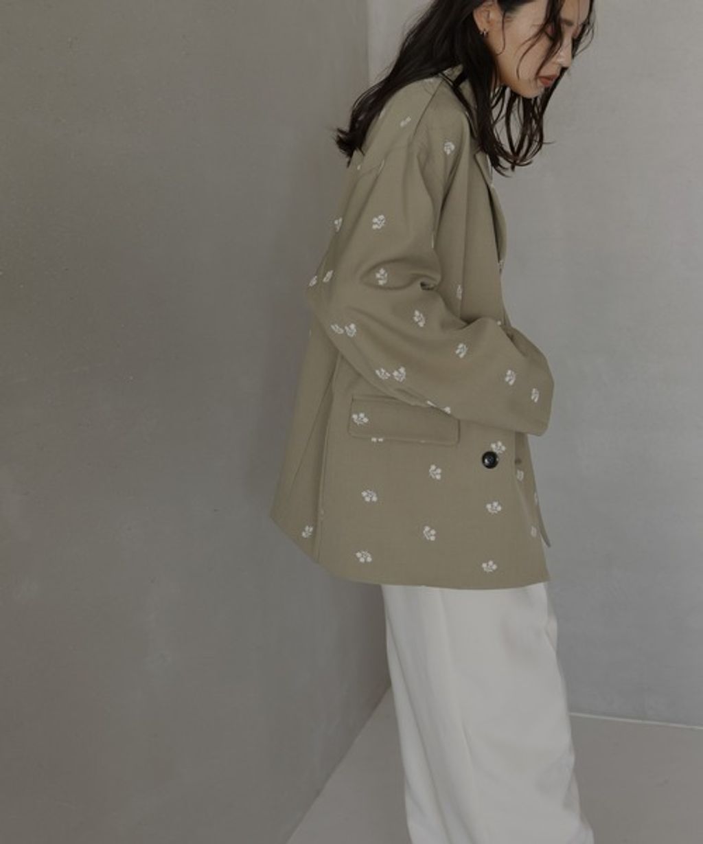 imgi_20_103939677b_b_18_500