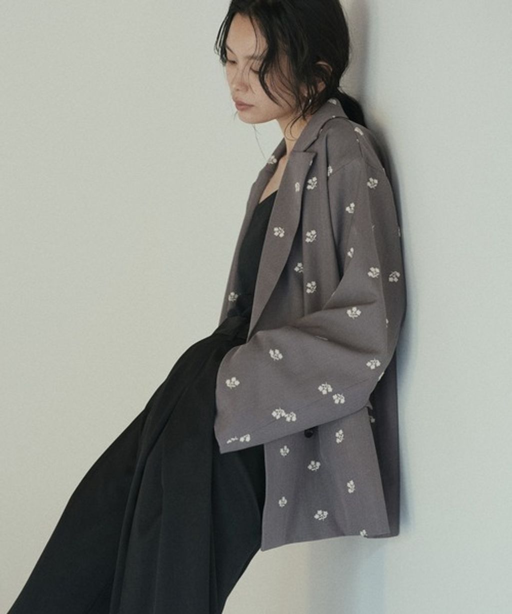 imgi_26_103939677b_b_25_500