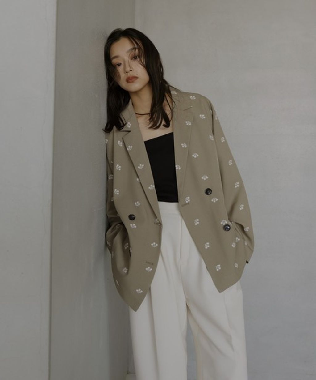 imgi_15_103939677b_b_13_500