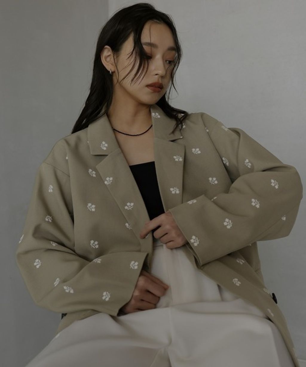 imgi_17_103939677b_b_15_500