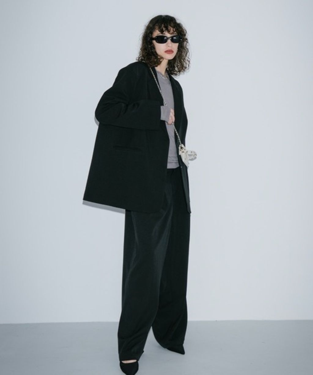 imgi_21_97800504b_b_18_500