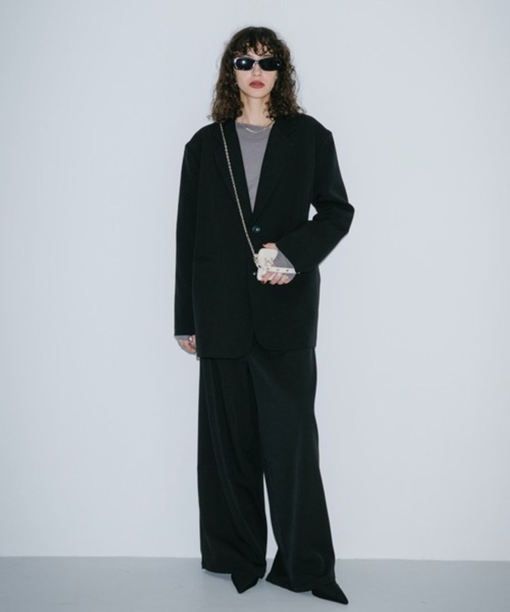 imgi_22_97800504b_b_19_500