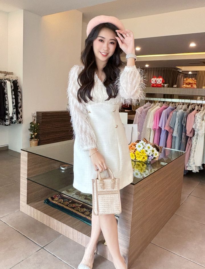 White Hepburn Light Tassel Dress 赫本轻流苏连身裙