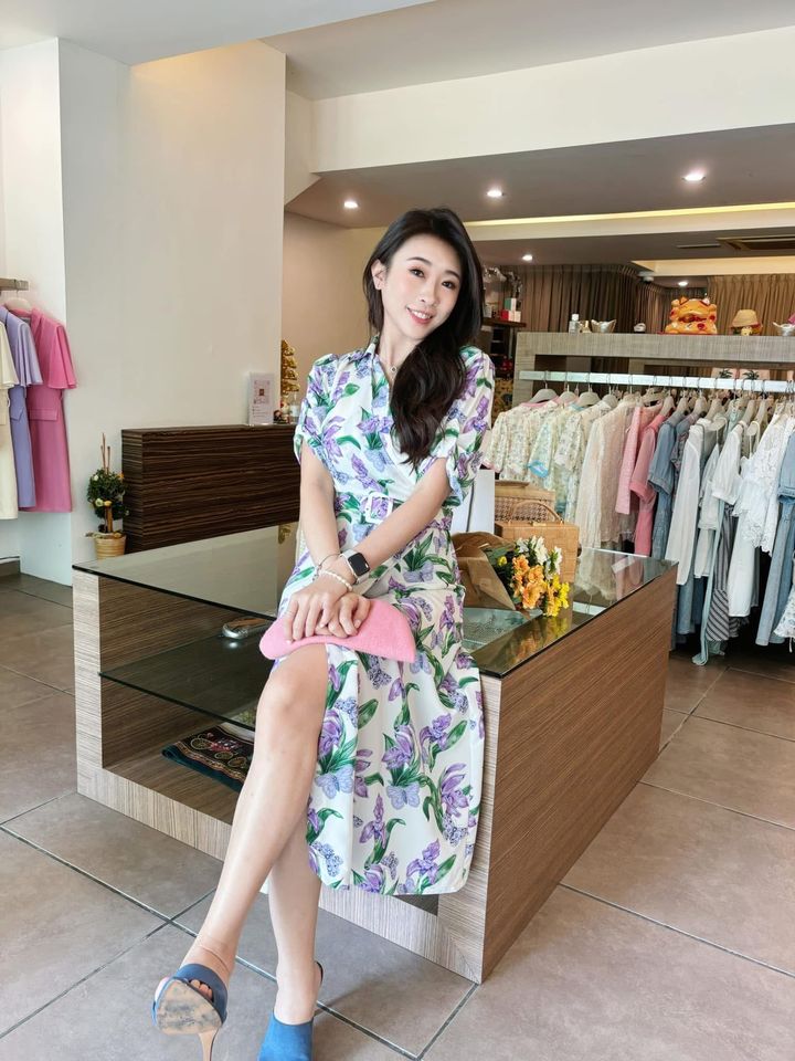 Wisteria Floral French Dress 蝶恋花法式前开叉连身裙