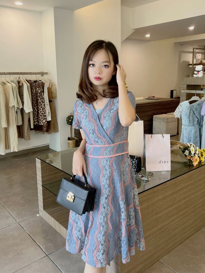 Artisan Lace High Waist Dress 艺术蕾丝高腰连身裙