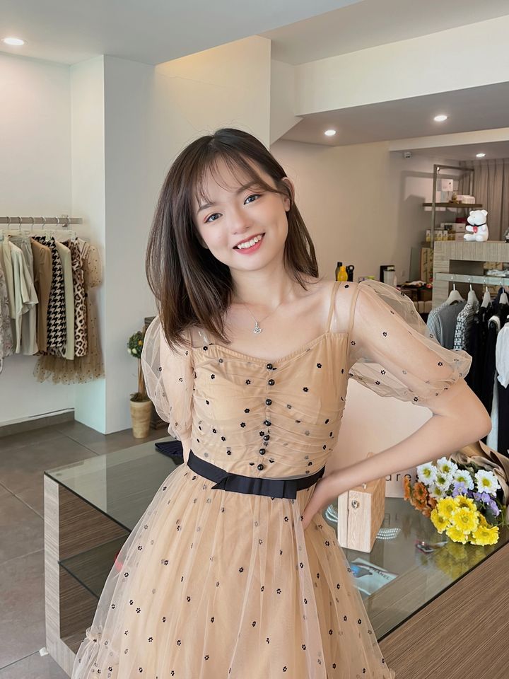 Puffy Tulle Dress 可爱蓬蓬连身裙