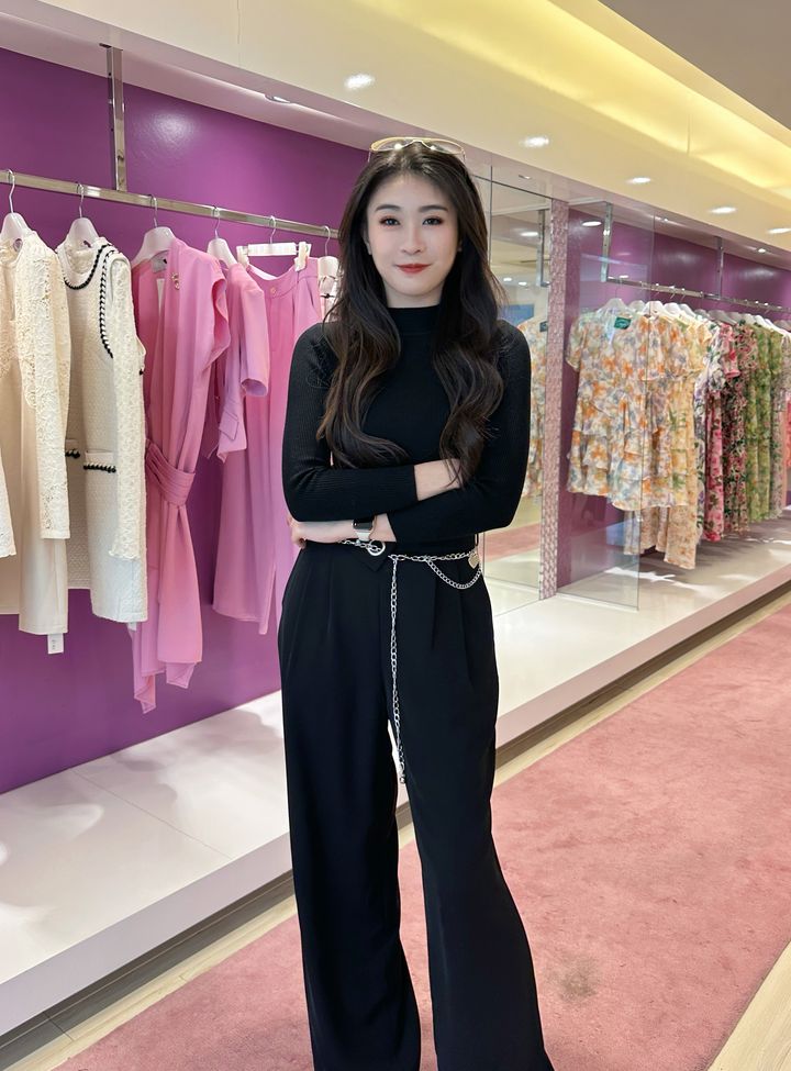 Onyx Black Mock Neck Top 墨黑半高领上衣