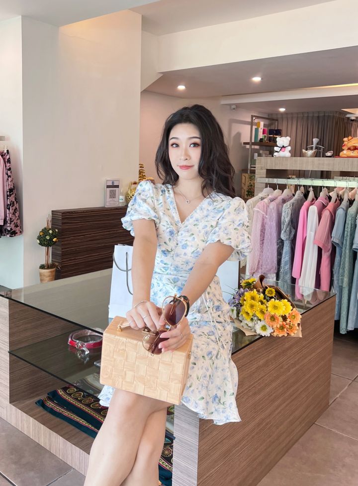 Floral Ruffle Wrap Dress 碎花荷叶边裹身裙