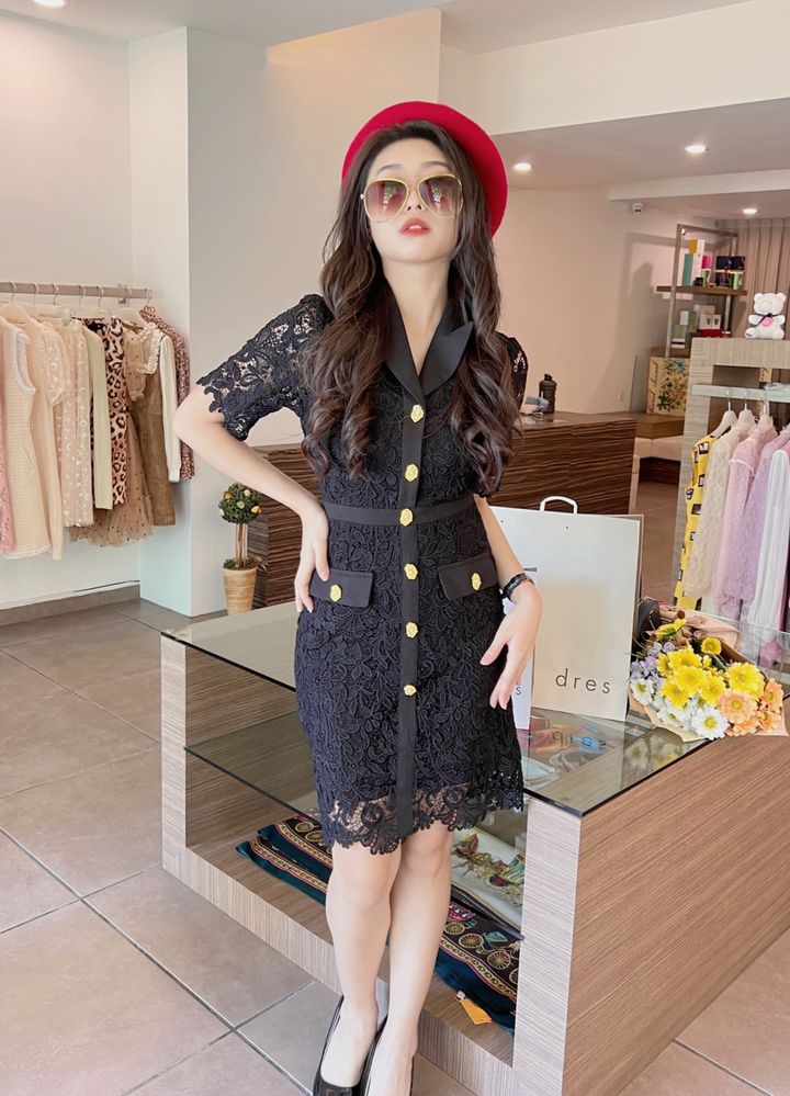 Lacey Button Up Dress 欧美蕾丝包臀连身裙