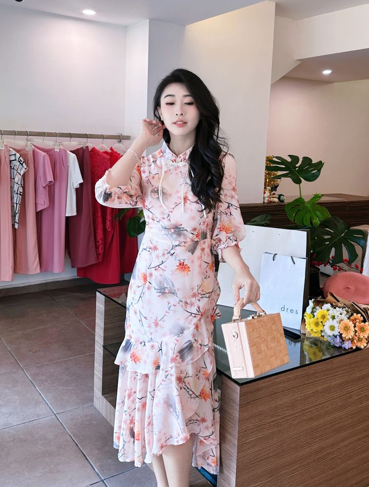 Classic Blossom Modern Oriental Cheongsam 古典花韵新中式旗袍