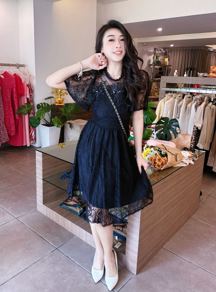 Winter Noir Lace Dress 冬夜蕾丝短连身裙