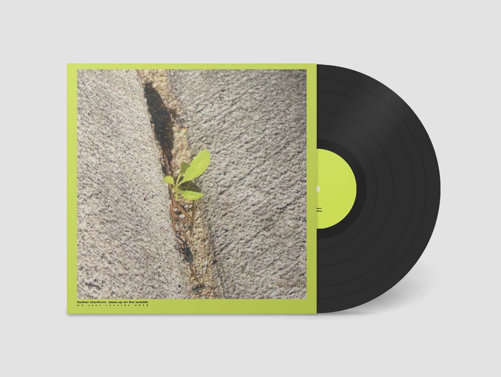 Booker Stardrum—Close-Up On The Outside 02