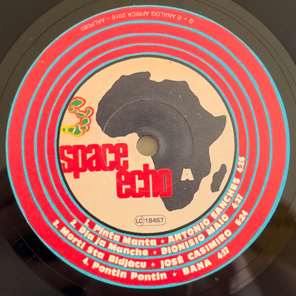 V.A.—Space Echo：The Mystery Behind The Cosmic Sound Of Cabo Verde Finally Revealed 05