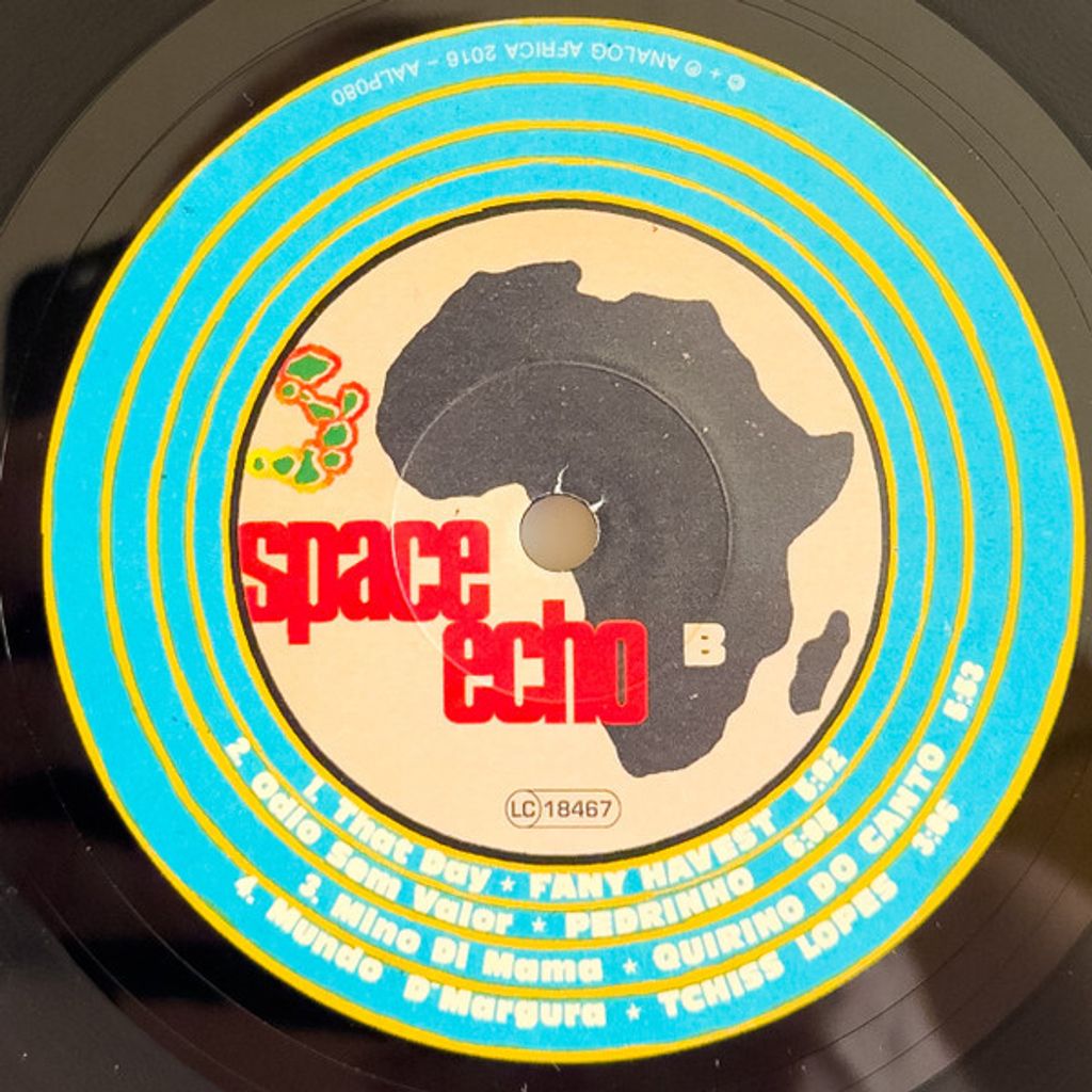 V.A.—Space Echo：The Mystery Behind The Cosmic Sound Of Cabo Verde Finally Revealed 04