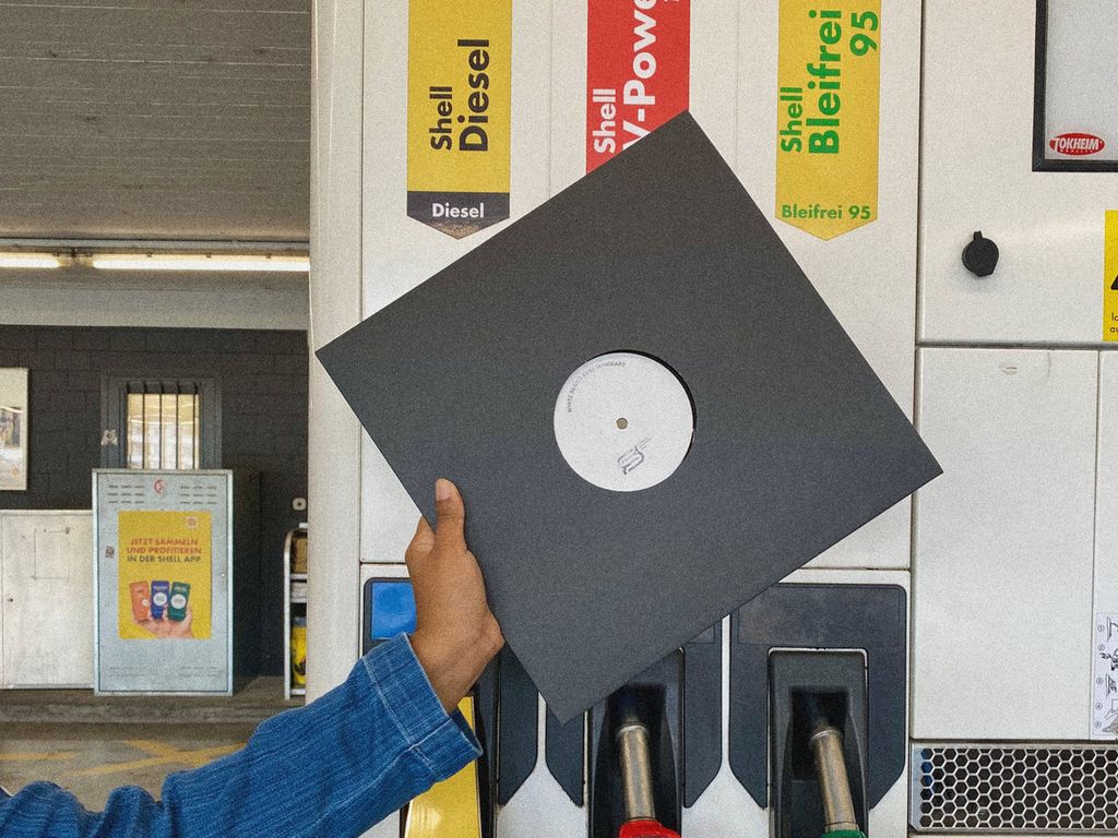 Tankwart—White Series #3 02