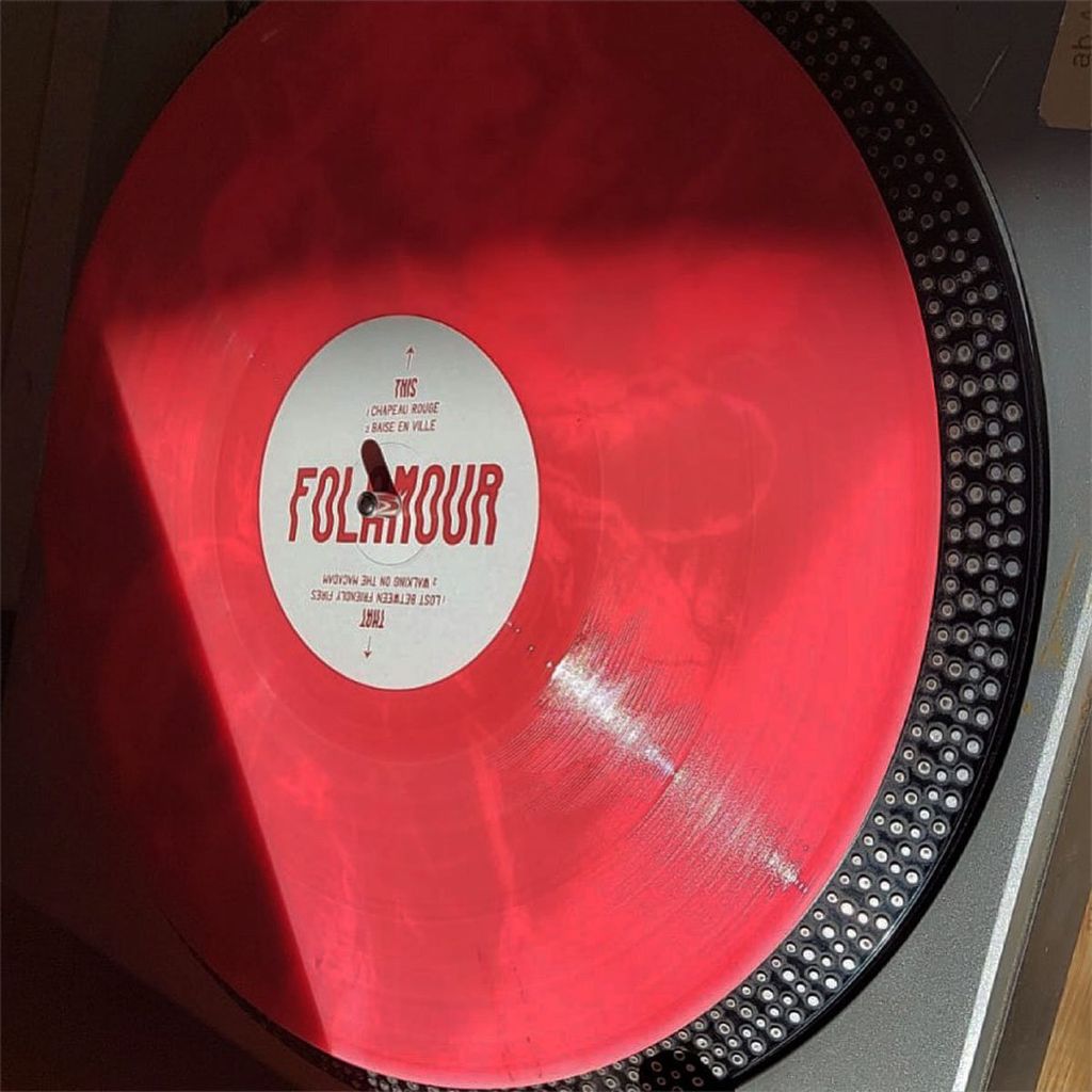 Folamour—Chapeau Rouge 03