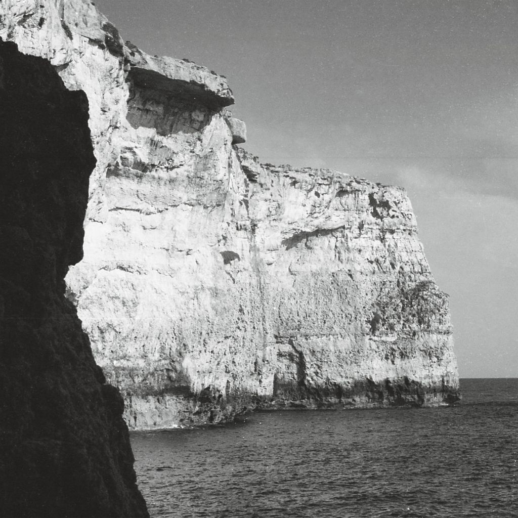 Tonight Will Be Fine—Elephant Island 01