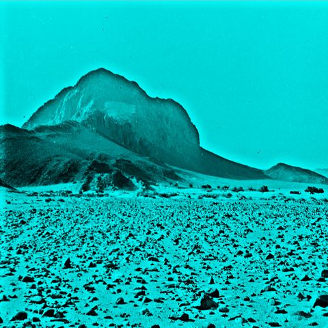 Ko Shin Moon—78 Fragments 01